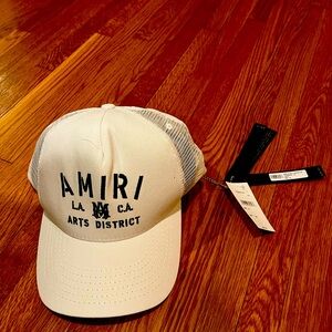 NWT men’s AMIRI hat - white